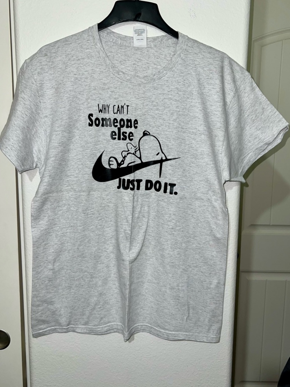 Hanes Snoopy Nike Tee Shirt & Nike Leggings - Picture 4 of 16